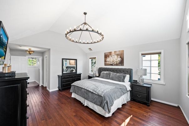 Bedroom, Interior, Pendant Lights, Wood Texture Flooring