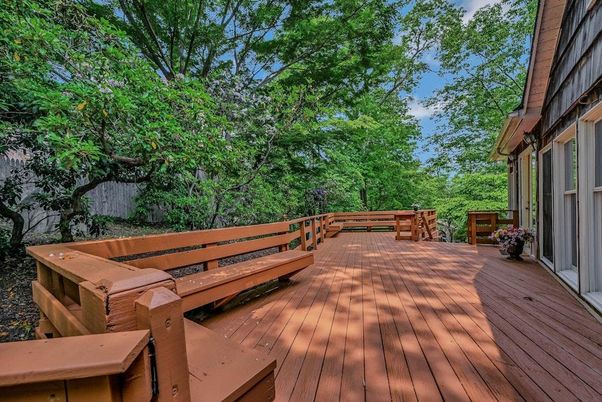 Exterior, Hot Tub