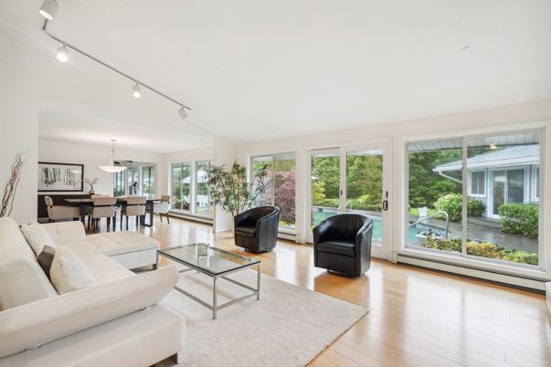 Dining room, Interior, Living room, Pendant Lights, Wood Texture Flooring