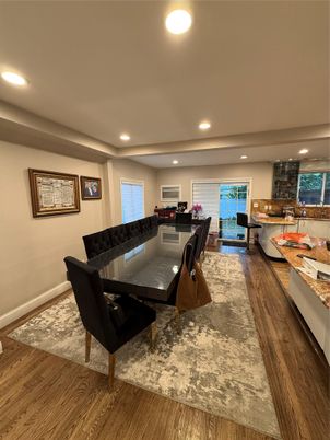 Dining room, Interior, Living room, Recessed Lighting, Wood Texture Flooring