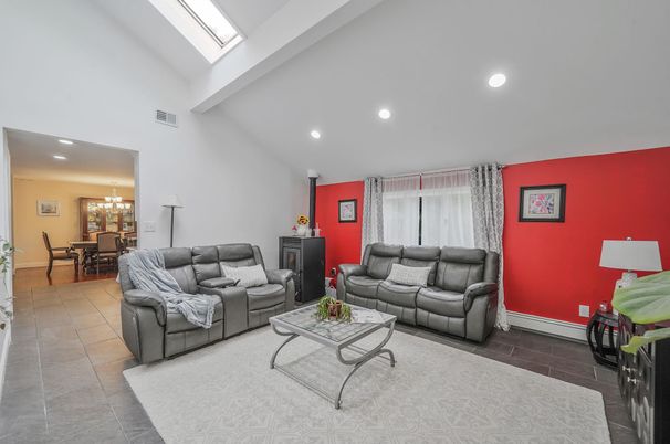 Dining room, Interior, Living room, Pendant Lights, Recessed Lighting