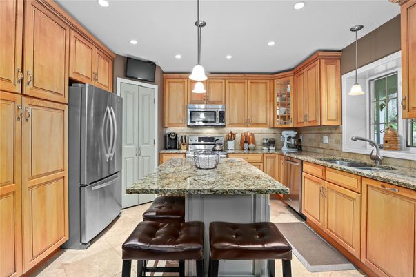 Interior, Kitchen, Pendant Lights, Recessed Lighting, Stainless Steel Appliances