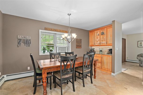 Chandelier, Dining room, Interior, Pendant Lights