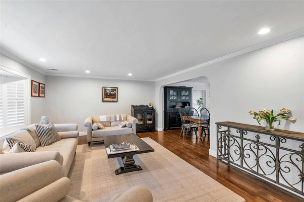 Dining room, Interior, Living room, Recessed Lighting, Wood Texture Flooring