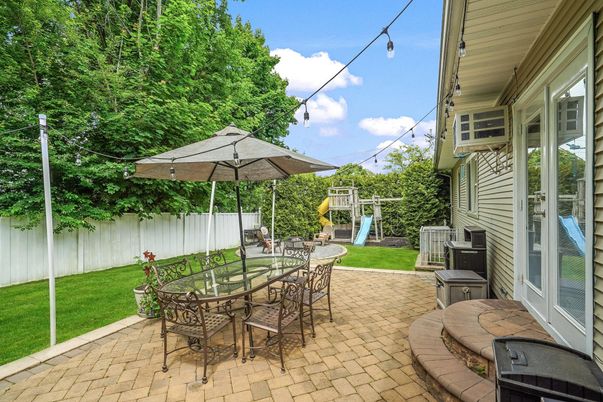 Backyard, Exterior, Playground