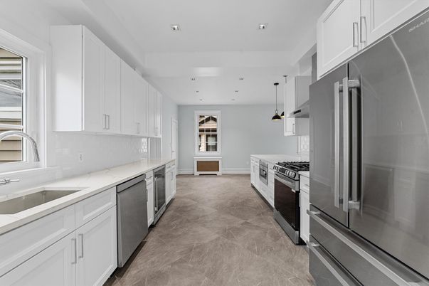 Interior, Kitchen, Pendant Lights, Recessed Lighting, Stainless Steel Appliances