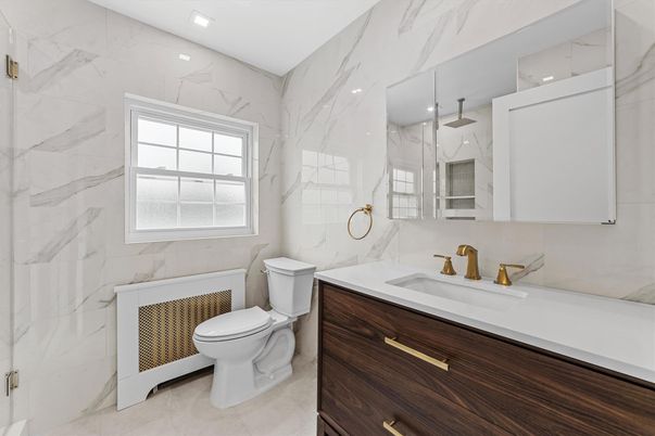 Bathroom, Interior, Marble Walls, Recessed Lighting