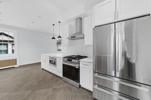 Interior, Kitchen, Pendant Lights, Recessed Lighting, Stainless Steel Appliances