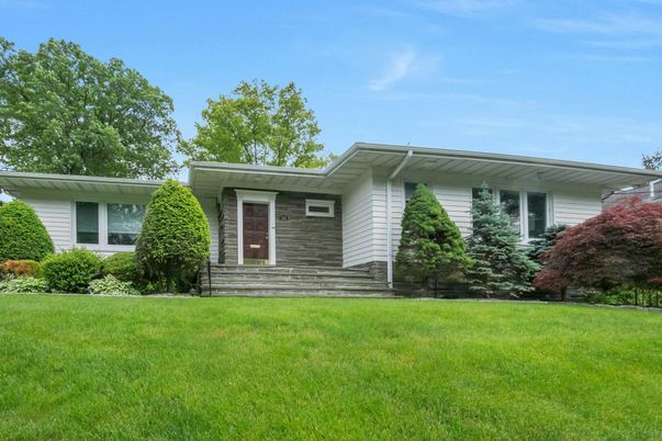 Backyard, Exterior, Facade, Ranch