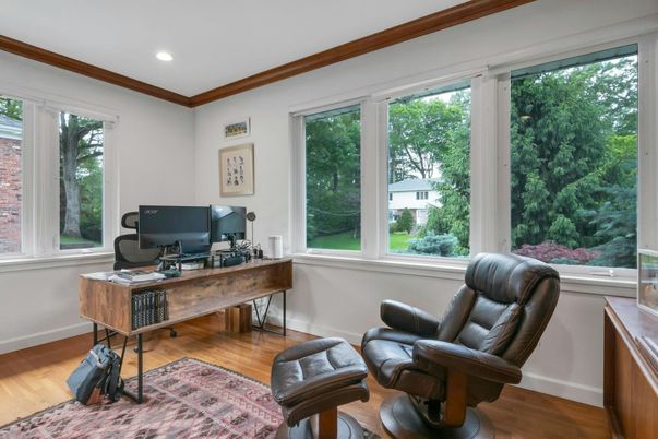 Home Office, Interior, Recessed Lighting, Wood Texture Flooring