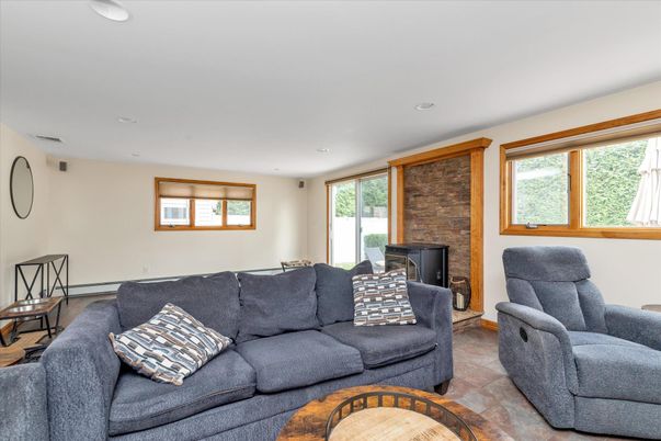 Fireplace, Interior, Living room, Recessed Lighting