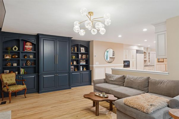 Interior, Living room, Pendant Lights, Recessed Lighting, Wood Texture Flooring