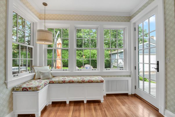 Interior, Pendant Lights, Sun Room, Wood Texture Flooring