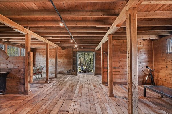Empty room, Interior, Wooden Beams, Wooden Ceilings, Wood Texture Flooring, Wooden Walls