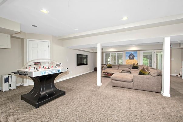 Game Room, Interior, Living room, Recessed Lighting