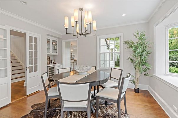 Chandelier, Dining room, Interior, Recessed Lighting, Wood Texture Flooring