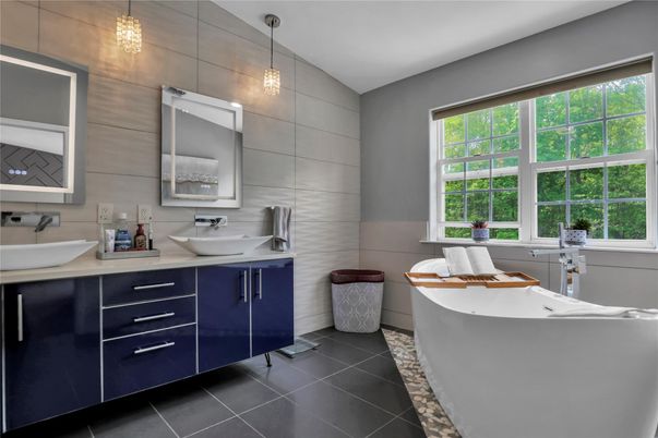 Bathroom, Dual Sink Vanities, Free Standing Baths, Interior, Pendant Lights