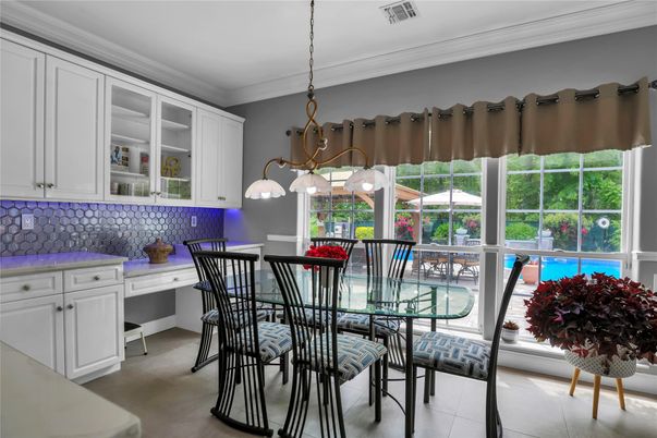 Dining room, Interior, Pendant Lights