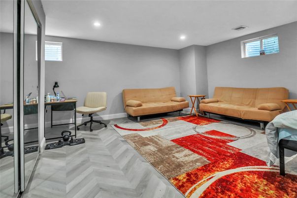 Fitness Equipment, Interior, Recessed Lighting, Wood Texture Flooring