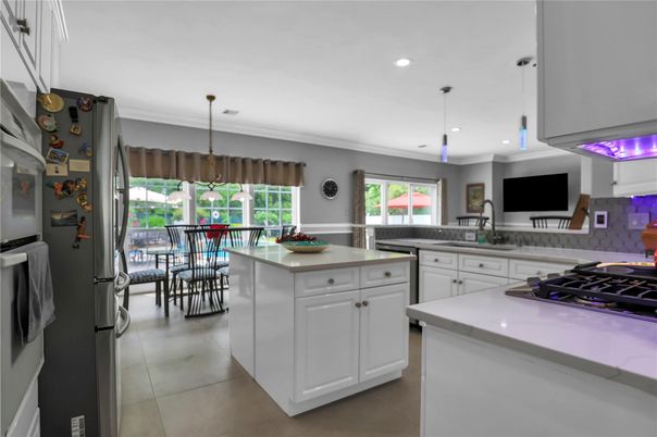 Dining room, Interior, Kitchen, Pendant Lights, Recessed Lighting