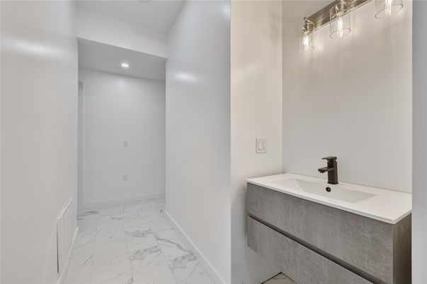Bathroom, Interior, Marble, Recessed Lighting