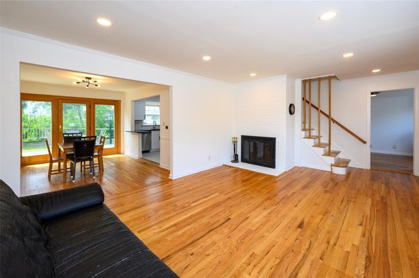 Dining room, Fireplace, Interior, Recessed Lighting, Wood Texture Flooring