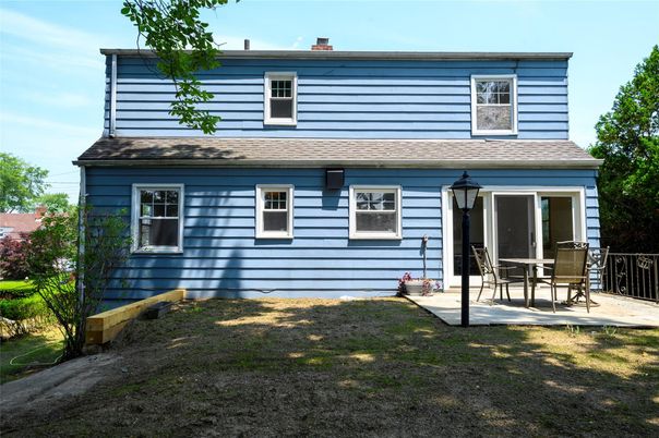 Exterior, Facade, Cape Cod