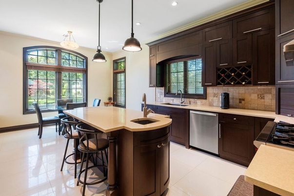 Dining room, Interior, Kitchen, Pendant Lights, Recessed Lighting, Stainless Steel Appliances