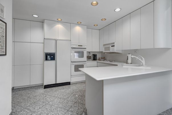 Interior, Kitchen, Recessed Lighting