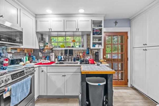 Interior, Kitchen, Recessed Lighting, Wood Texture Flooring