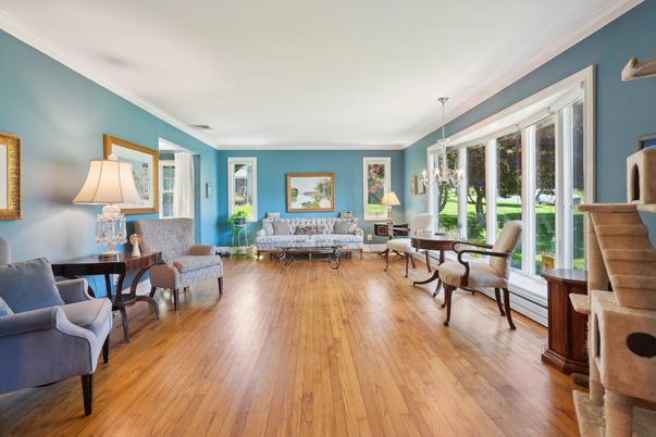 Chandelier, Dining room, Interior, Living room, Wood Texture Flooring