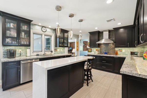 Interior, Kitchen, Pendant Lights, Recessed Lighting, Stainless Steel Appliances