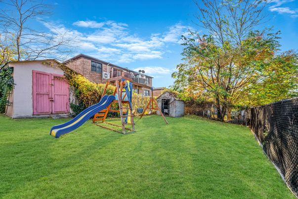 Backyard, Exterior, Playground