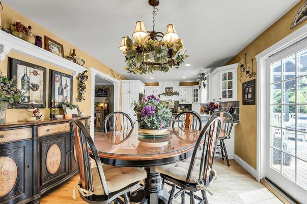 Chandelier, Dining room, Interior, Recessed Lighting, Wood Texture Flooring