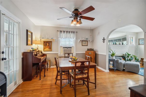 Dining room, Interior, Piano, Wood Texture Flooring