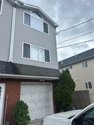 Attached, Exterior, Facade, Brick Facade, Rowhouse