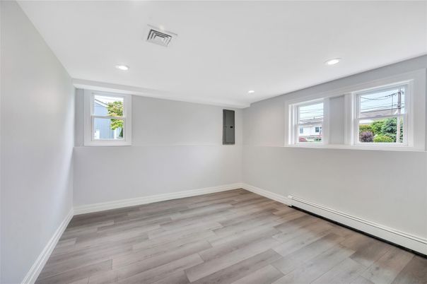 Empty room, Interior, Recessed Lighting, Wood Texture Flooring
