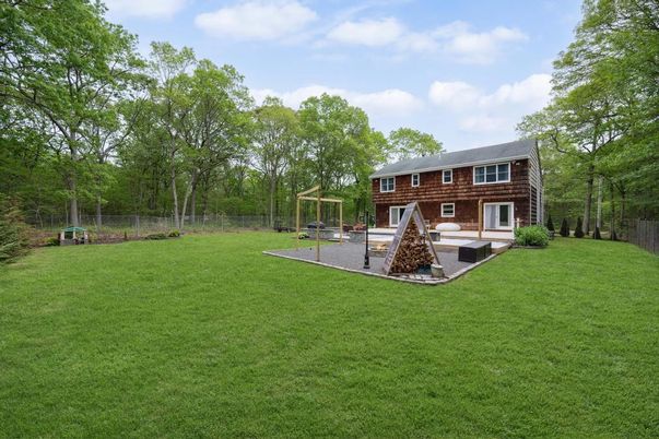 Backyard, Exterior, Playground