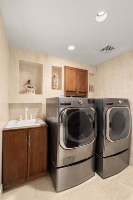 Interior, Recessed Lighting, Washer
