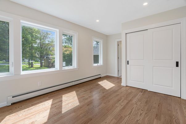 Empty room, Interior, Recessed Lighting, Wood Texture Flooring