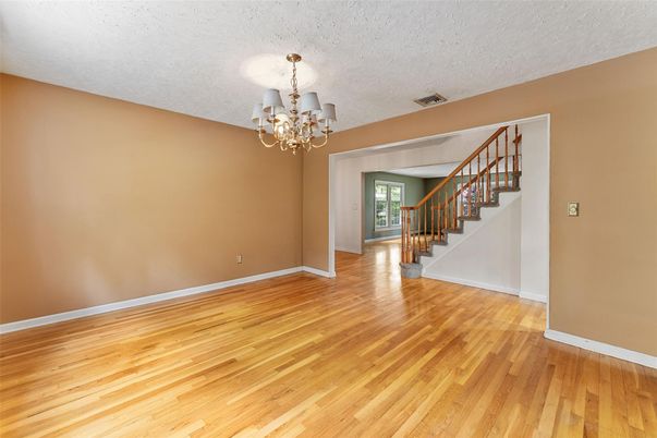 Chandelier, Empty room, Interior, Wood Texture Flooring