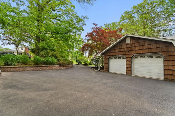 Detached Garage, Exterior