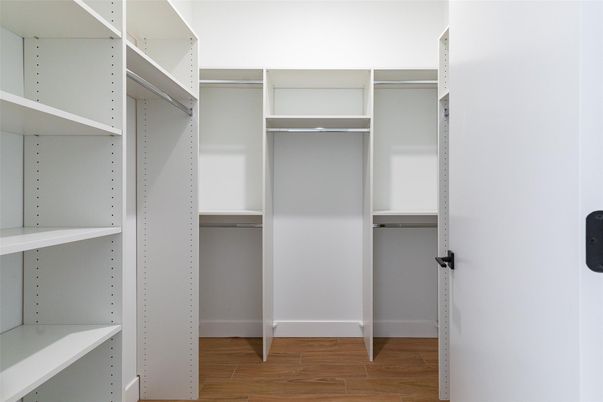 Interior, Walk-in Closets, Wood Texture Flooring