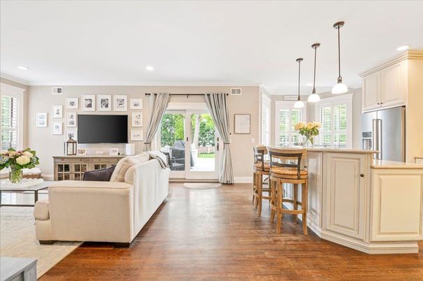 Interior, Kitchen, Living room, Pendant Lights, Recessed Lighting, Stainless Steel Appliances, Wood Texture Flooring