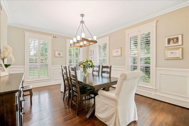 Chandelier, Dining room, Interior, Pendant Lights, Wood Texture Flooring