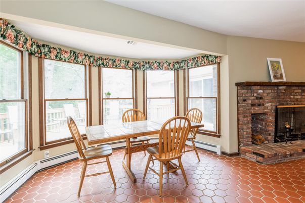 Dining room, Fireplace, Interior