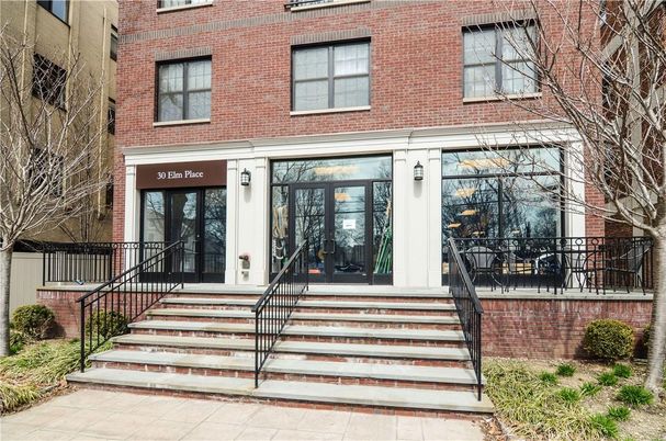Exterior, Facade, Brick Facade, Rowhouse