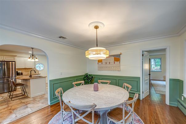 Dining room, Interior, Kitchen, Pendant Lights, Wood Texture Flooring