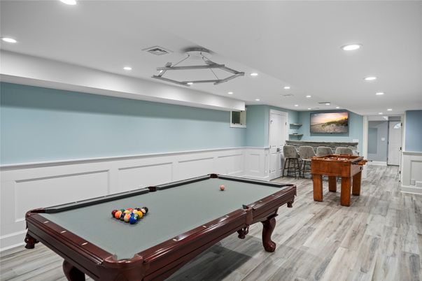 Billiard Table, Game Room, Interior, Recessed Lighting, Wood Texture Flooring