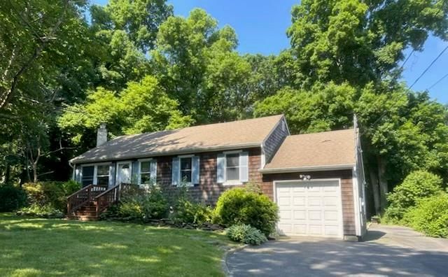 Attached, Exterior, Facade, Brick Facade, Cape Cod
